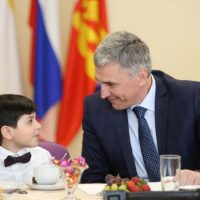 Андрей Скрипник встретился с одаренными детьми Пятигорска